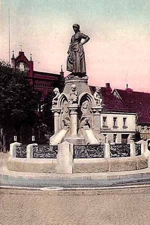 Arnswalde -- Marktbrunnen