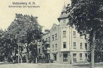 Bahnhof Stra&szlig;e / Kastanienplatz