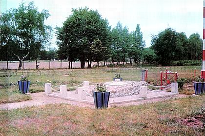 Dobiegniew -- Gedenkst&auml;tte OfLag II C Woldenberg um 1970