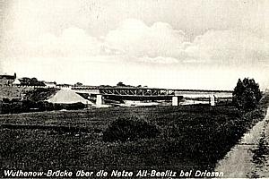 Bei Alt-Beelitz -- Br&uuml;cke &uuml;ber die Netze