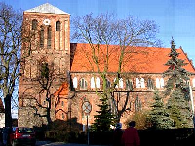 Friedeberg -- Kirche in Friedeberg (Strzelce) um 2000