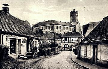 Lagow/Nm -- Ansicht mit Burg