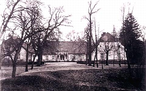 K&ouml;lpin/Nm -- Gutshaus des Ritterguts