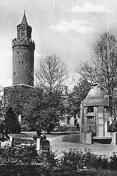 Stargard -- Eisturm + Bl&uuml;cherdenkmal