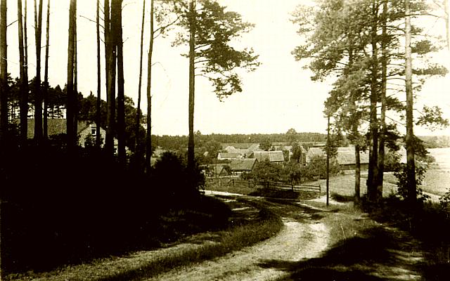 Das kleine Dorf Kr&uuml;gergrund bei Woldenberg/Neumark um 1940