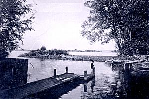 Woldenberg -- Bootsverleih am See