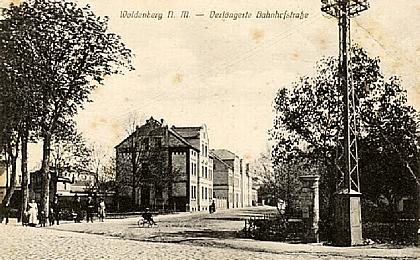 Woldenberg -- Verl&auml;ngerte Bahnhofstra&szlig;e ab Friedeberger Stra&szlig;e