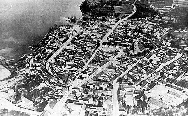 Woldenberg aus der Luft vor 1945